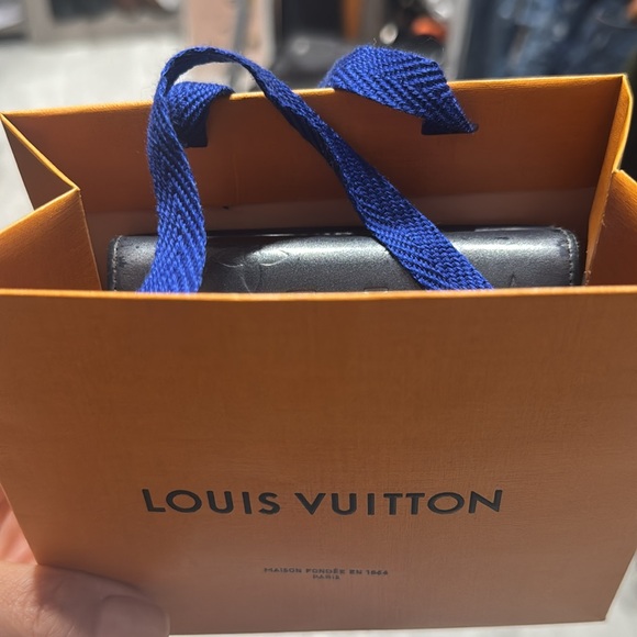 Louis Vuitton Wallet 
Vernis Indigo Blue - Picture 11 of 11